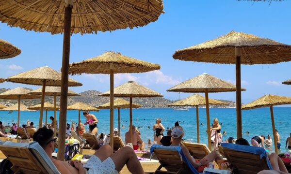 ΟΜΠΡΕΛΑ ΨΑΘΙΝΗ ΞΑΠΛΩΣΤΡΑΣ ΠΑΡΑΛΙΑΣ ΑΜΟΥΔΙΑΣ ΜΕΓΑΛΗ ΑΝΤΟΧΗ ΣΤΟΝ ΑΕΡΑ