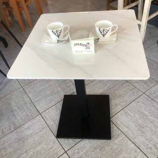 ΤΡΑΠΕΖΙ ΜΑΡΜΑΡΙΝΟ ΛΕΥΚΟ ΑΣΠΡΟ 70Χ70 ΜΕ ΒΑΣΗ